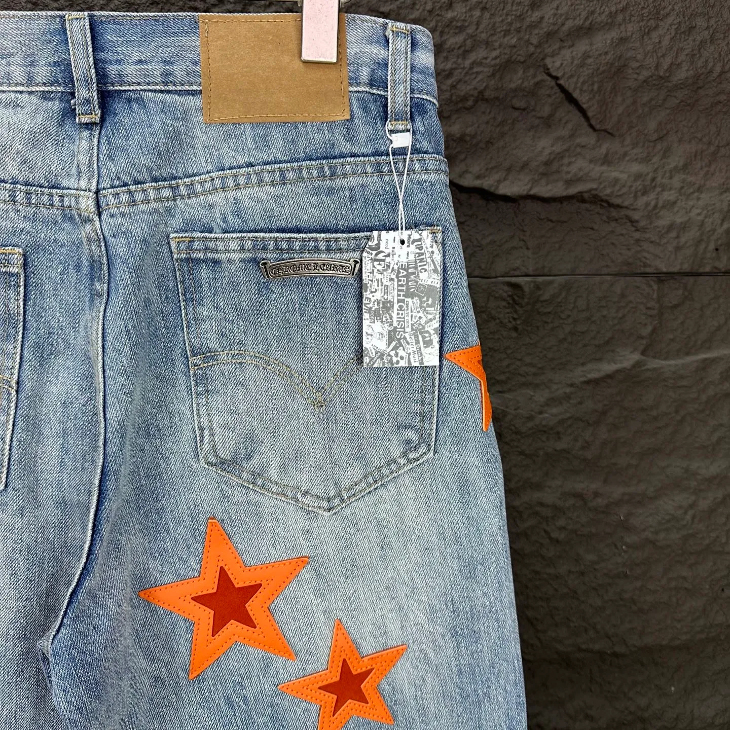 P290 GALLERY DEPT. Co-branded 2025 new limited edition orange star patchwork couple style washed loose jeans 🔥High version🔥High version🔥 Top ceiling quality Styles with different washed textures are very friendly to people with thin legs and thick legs. The straight and loose version is very flattering to the leg shape. Moderate length that never goes out of style, easy and casual to match, basic styling for various styles, a must-have in the wardrobe! The fabric is stiff but also makes the upper body soft without losing texture. The washing process is even more perfect. It is a must-have item for everyone! ! ! Washed wheat, hang tag, pants label, three complete labels, color: blue, size: 28, 30, 32, 34, 36 (five sizes)